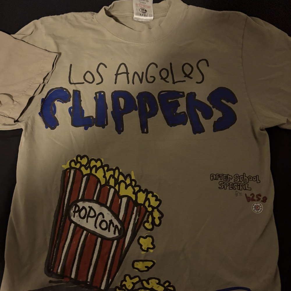 LA clippers t shirt